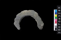 藏品(石環製作材料-旋截圓環粗胚殘件)的圖片