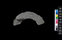 藏品(石環製作材料-旋截圓環粗胚殘件)的圖片