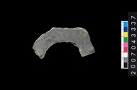 藏品(石環製作材料-旋截圓環粗胚殘件)的圖片