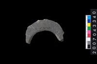 藏品(石環製作材料-旋截圓環粗胚殘件)的圖片