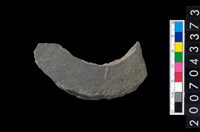 藏品(石環製作材料-旋截圓環粗胚殘件)的圖片