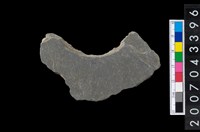 藏品(石環製作材料-旋截圓環粗胚殘件)的圖片