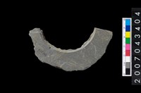 藏品(石環製作材料-旋截圓環粗胚殘件)的圖片