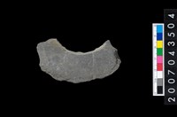 藏品(石環製作材料-旋截圓環粗胚殘件)的圖片