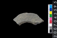 藏品(石環製作材料-旋截圓環粗胚殘件)的圖片