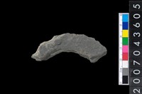 藏品(石環製作材料-旋截圓環粗胚殘件)的圖片