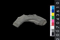 藏品(石環製作材料-旋截圓環粗胚殘件)的圖片