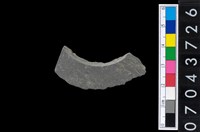 藏品(石環製作材料-旋截圓環粗胚殘件)的圖片