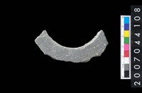 藏品(石環製作材料-旋截圓環粗胚殘件)的圖片