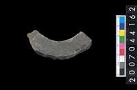 藏品(石環製作材料－帶搓磨痕石環粗胚)的圖片