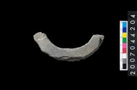 藏品(石環製作材料-帶搓磨痕石環粗胚)的圖片