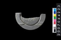 藏品(石環製作材料-帶搓磨痕石環粗胚)的圖片