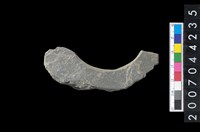 藏品(石環製作材料－帶搓磨痕石環粗胚)的圖片