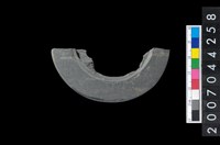 藏品(石環製作材料－帶搓磨痕石環粗胚)的圖片