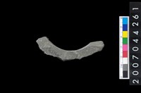 藏品(石環製作材料－帶搓磨痕石環粗胚)的圖片