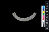 藏品(石環製作材料－帶搓磨痕石環粗胚)的圖片