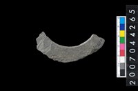 藏品(石環製作材料－帶搓磨痕石環粗胚)的圖片