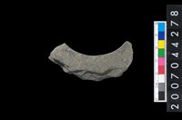 藏品(石環製作材料－帶搓磨痕石環粗胚)的圖片