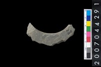 藏品(石環製作材料－帶搓磨痕石環粗胚)的圖片