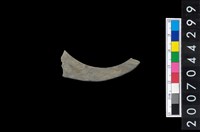 藏品(石環製作材料－帶搓磨痕石環粗胚)的圖片