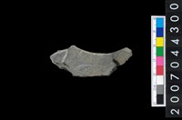 藏品(石環製作材料－帶搓磨痕石環粗胚)的圖片