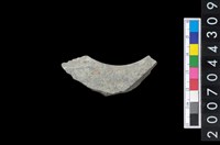 藏品(石環製作材料-帶搓磨痕石環粗胚)的圖片