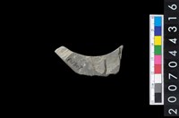 藏品(石環製作材料-帶搓磨痕石環粗胚)的圖片