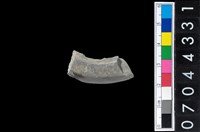 藏品(石環製作材料-帶搓磨痕石環粗胚)的圖片