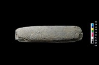 藏品(有槽石棒)的圖片