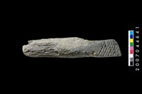 藏品(有槽石棒)的圖片