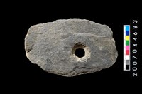 藏品(帶穿板岩片)的圖片