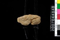 藏品(不明石器殘件)的圖片