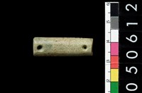 藏品(兩端帶穿玉棒)的圖片