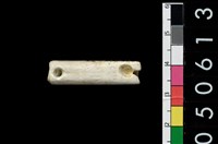 藏品(兩端帶穿玉棒)的圖片