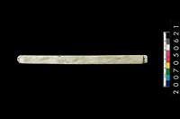 藏品(兩端帶穿玉棒)的圖片