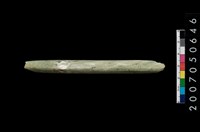 藏品(兩端帶穿玉棒)的圖片