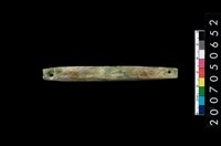 藏品(兩端帶穿玉棒)的圖片