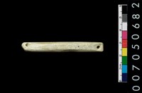 藏品(兩端帶穿玉棒)的圖片