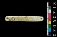 藏品(兩端帶穿玉棒)的圖片