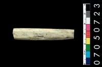 藏品(兩端帶穿玉棒)的圖片