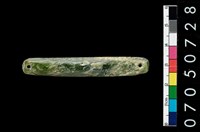 藏品(兩端帶穿玉棒)的圖片