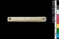 藏品(兩端帶穿玉棒)的圖片