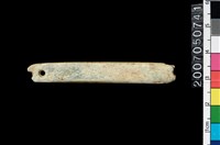 藏品(兩端帶穿玉棒)的圖片