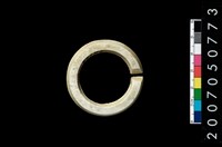 藏品(環狀玦形耳飾)的圖片