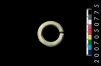 藏品(環狀玦形耳飾)的圖片