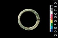 藏品(環狀玦形耳飾)的圖片