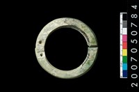 藏品(環狀玦形耳飾)的圖片