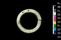 藏品(環狀玦形耳飾)的圖片