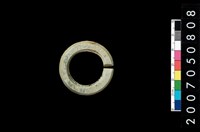 藏品(環狀玦形耳飾)的圖片