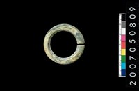 藏品(環狀玦形耳飾)的圖片